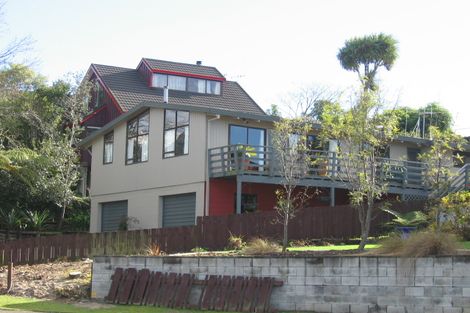 Photo of property in 16 Esmae Place, Dinsdale, Hamilton, 3204