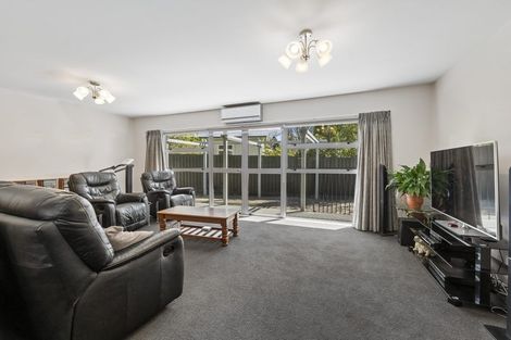 Photo of property in 11d Tawa Street, Inglewood, 4330