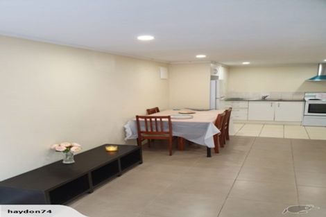 Photo of property in 22 Littlejohn Street, Hillsborough, Auckland, 1042