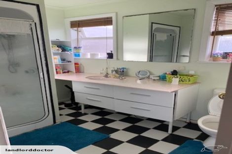 Photo of property in 18 Mcannalley Street, Manurewa East, Auckland, 2102