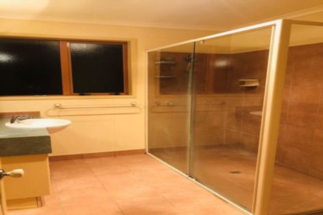 Photo of property in 17a Lesa Annis Place, Henderson, Auckland, 0612