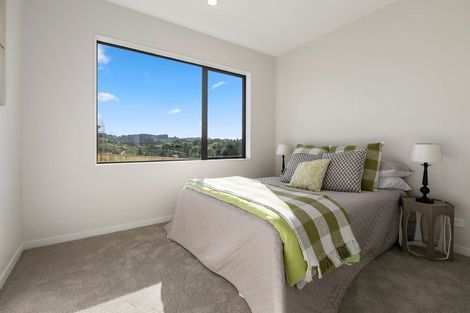 Photo of property in 32 Bine Crescent, Orewa, 0931