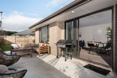 Photo of property in 86 Awataha Crescent, Pyes Pa, Tauranga, 3110