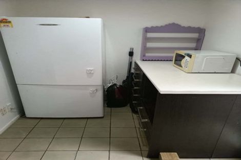 Photo of property in 2/10 Angelo Avenue, Howick, Auckland, 2014