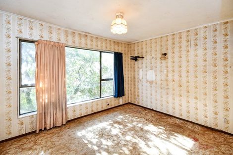 Photo of property in 2/26 Sikkim Crescent, Clover Park, Auckland, 2019
