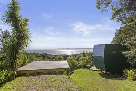 Photo of property in 112 Whaanga Road, Raglan, 3297