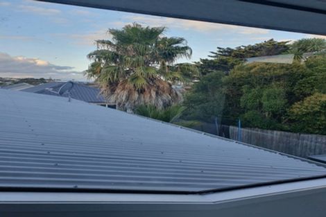 Photo of property in 2/479 Beach Road, Murrays Bay, Auckland, 0630