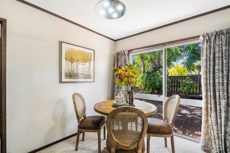 Photo of property in 2/80 Sunderlands Road, Bucklands Beach, Auckland, 2012