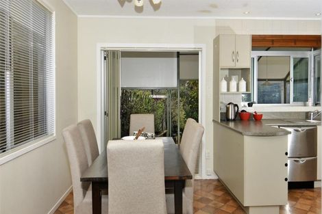Photo of property in 17 Peterhouse Place, West Harbour, Auckland, 0618