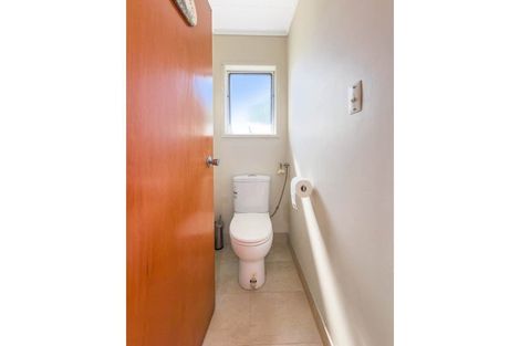 Photo of property in 62 Widmore Drive, Massey, Auckland, 0614