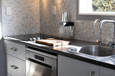 Photo of property in 11a Dallas Place, Leamington, Cambridge, 3432