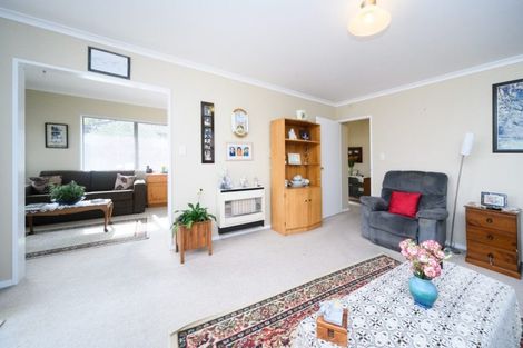 Photo of property in 2 Belvedere Crescent, Takaro, Palmerston North, 4412