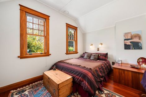 Photo of property in 19 Rawhiti Terrace, Kelburn, Wellington, 6012