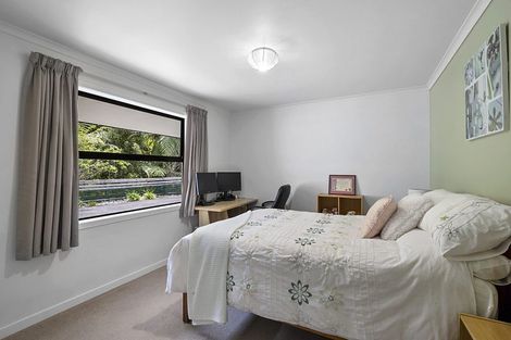 Photo of property in 4 Dunbar Place, Highlands Park, New Plymouth, 4312