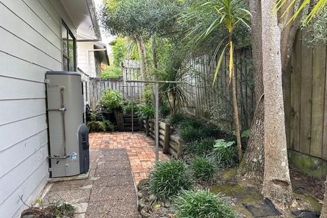 Photo of property in 1/10 Newstead Avenue, Browns Bay, Auckland, 0632