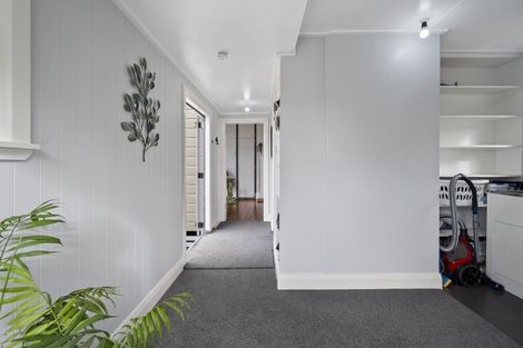 Photo of property in 37 Grey Street, Marton, 4710