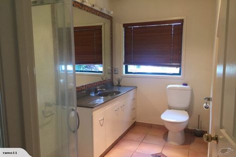 Photo of property in 19 Grammar School Road, Pakuranga, Auckland, 2010