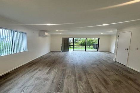 Photo of property in 15 Sealord Place, Manurewa, Auckland, 2102