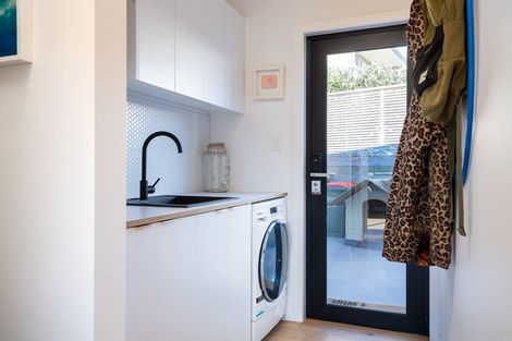 Photo of property in 22b Saint Ives Grove, Whalers Gate, New Plymouth, 4310