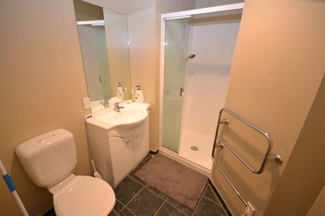 Photo of property in Atrium Towers, 6p/154 The Terrace, Wellington Central, Wellington, 6011