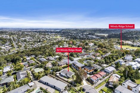 Photo of property in 32 Windy Ridge Road, Glenfield, Auckland, 0629