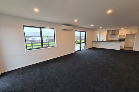Photo of property in 28 Lomu Way, Rolleston, 7615