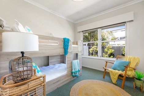 Photo of property in 90 Oceanview Road, Mount Maunganui, 3116