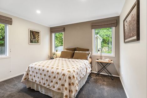 Photo of property in 58 Nicholson Road, Khandallah, Wellington, 6035