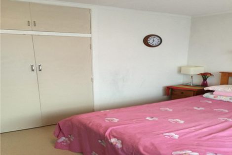 Photo of property in 1/7 Evelyn Place, Hillcrest, Auckland, 0627