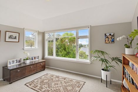Photo of property in 40 Celia Street, Redcliffs, Christchurch, 8081