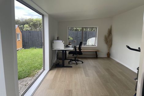 Photo of property in 11 Gerrand Place, Chedworth, Hamilton, 3210