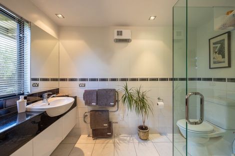 Photo of property in 42 Manuka Crescent, Wanaka, 9305