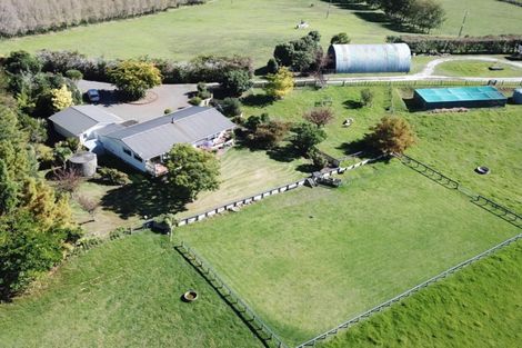 Photo of property in 4 Horniblow Road, Matakohe, 0594