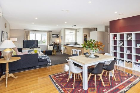 Photo of property in 32 Taylors Avenue, Bryndwr, Christchurch, 8052