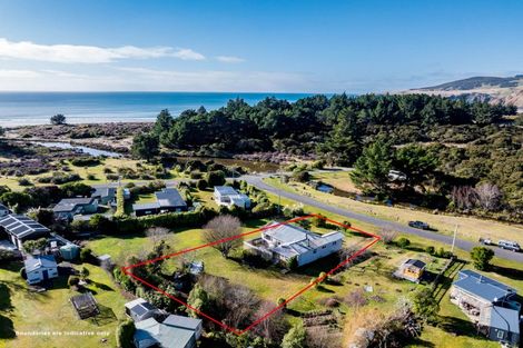 Photo of property in 73 Driver Street, Long Beach, Port Chalmers, 9081