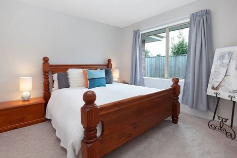 Photo of property in 43 Ruahine Place, Parklands, Christchurch, 8083