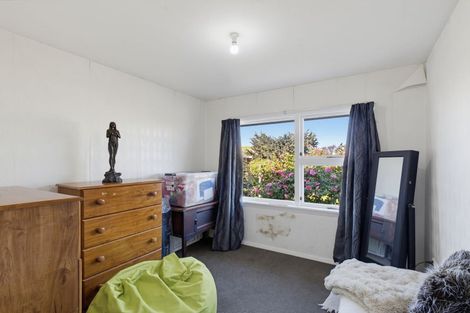 Photo of property in 42 Daniels Road, Redwood, Christchurch, 8051