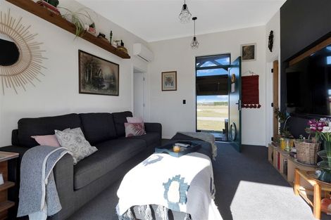 Photo of property in 1423 Poyntzs Road, West Eyreton, Rangiora, 7475