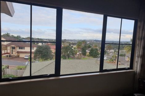 Photo of property in 14 San Domingo Rise, Henderson, Auckland, 0612