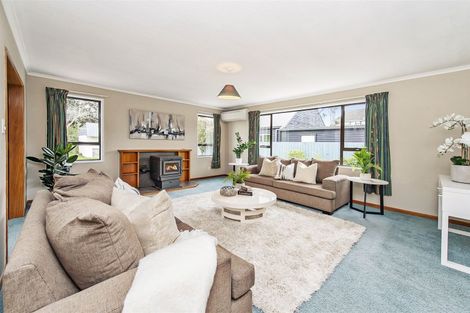 Photo of property in 2/47 Strowan Road, Strowan, Christchurch, 8052