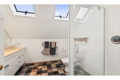 Photo of property in 2 Hatfield Place, Avonhead, Christchurch, 8042