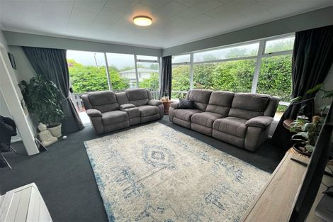 Photo of property in 5 Parera Grove, Heretaunga, Upper Hutt, 5018