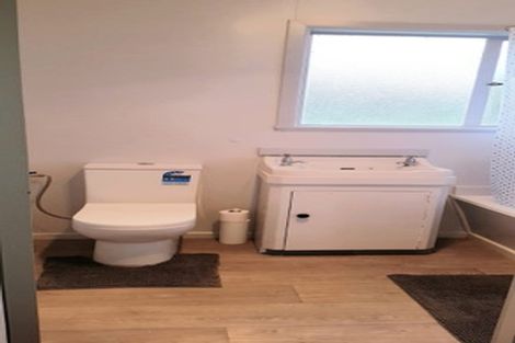 Photo of property in 4 Card Crescent, Featherston, 5710