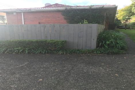 Photo of property in 4/2b Queensway, Three Kings, Auckland, 1024