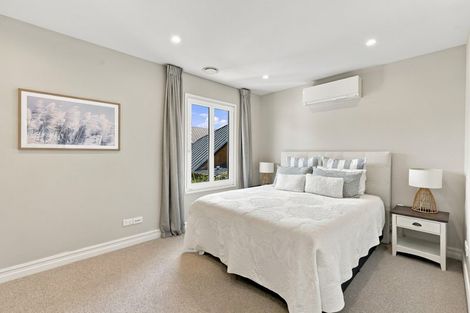 Photo of property in 12 John Britten Lane, Riccarton, Christchurch, 8011