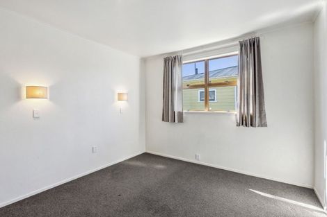 Photo of property in 120 Queen Street West, Levin, 5510
