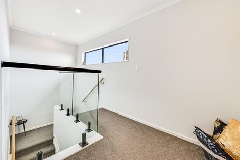 Photo of property in 8 Kaaka Street, Cambridge, 3434