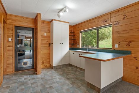 Photo of property in 202 Whangamata Road, Kinloch, Taupo, 3377