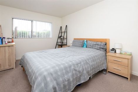 Photo of property in 9 Darren Crescent, Half Moon Bay, Auckland, 2012