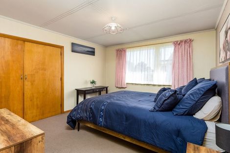 Photo of property in 16 Hughes Street, Waimate, 7924
